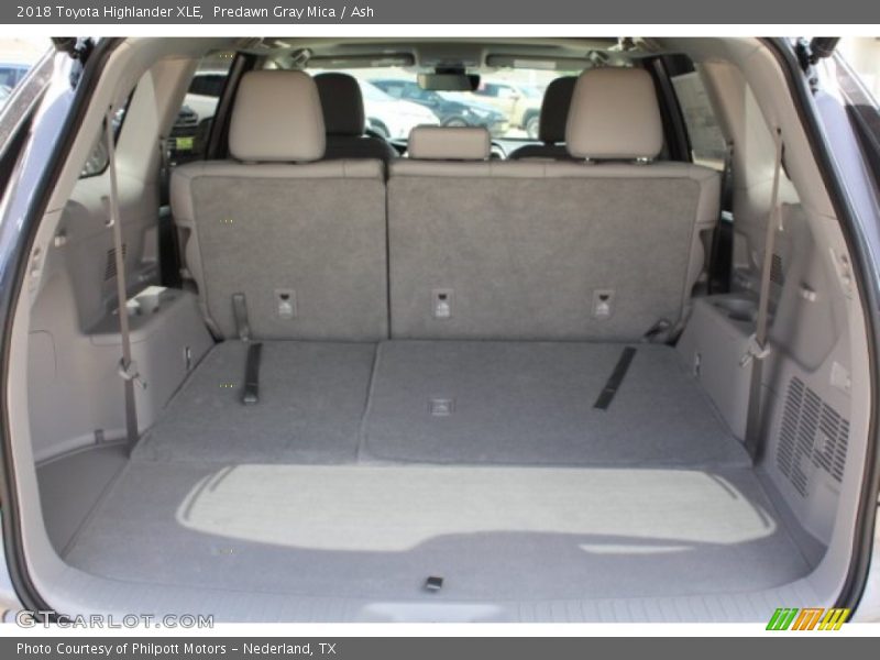 Predawn Gray Mica / Ash 2018 Toyota Highlander XLE