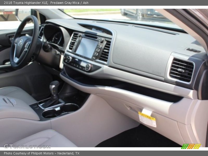 Predawn Gray Mica / Ash 2018 Toyota Highlander XLE