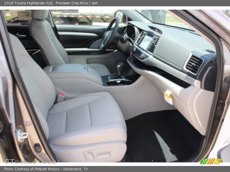 Predawn Gray Mica / Ash 2018 Toyota Highlander XLE