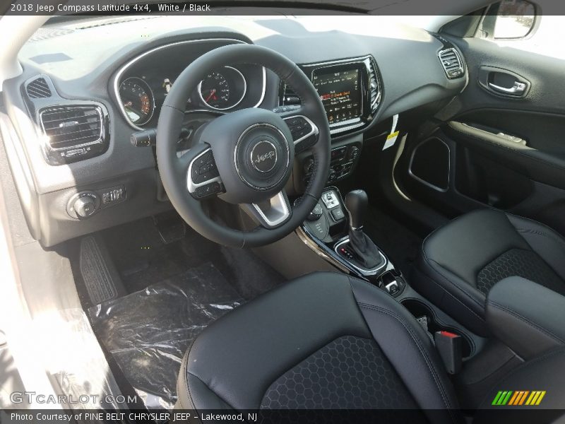 White / Black 2018 Jeep Compass Latitude 4x4