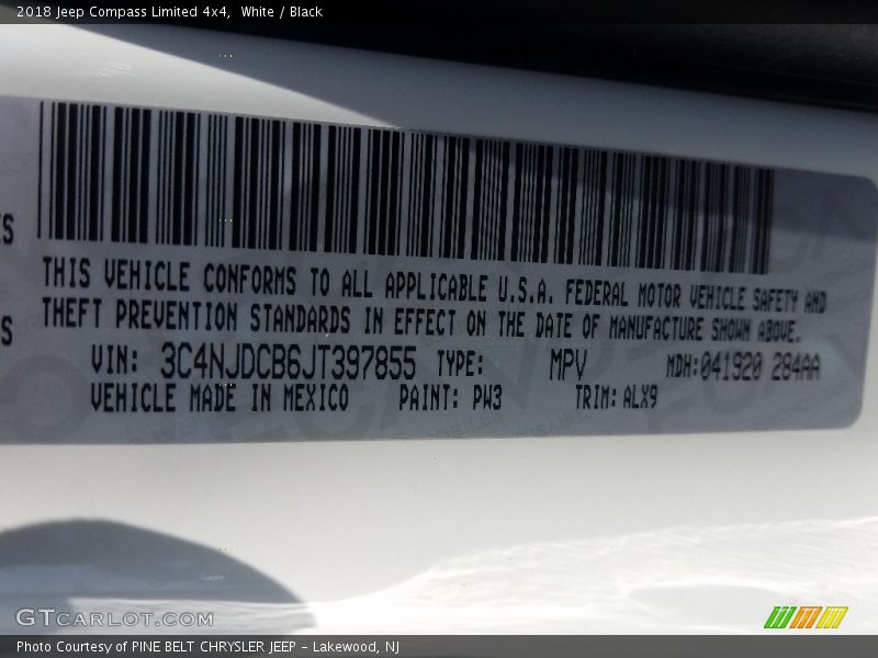 White / Black 2018 Jeep Compass Limited 4x4