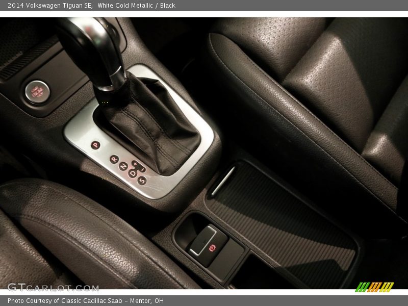 White Gold Metallic / Black 2014 Volkswagen Tiguan SE