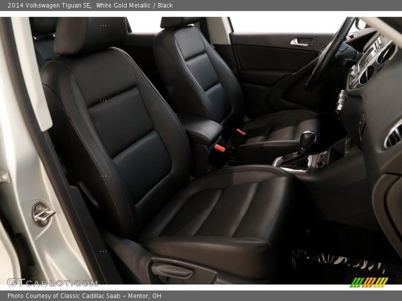 White Gold Metallic / Black 2014 Volkswagen Tiguan SE