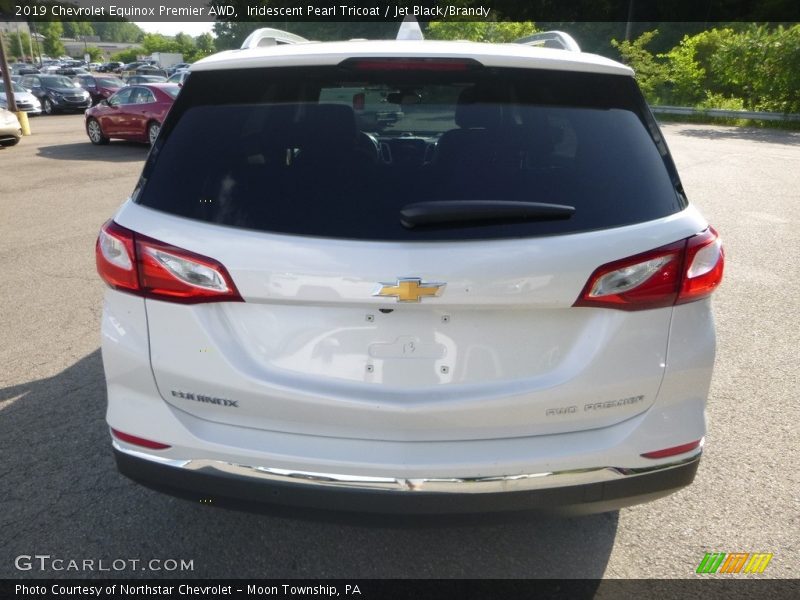 Iridescent Pearl Tricoat / Jet Black/Brandy 2019 Chevrolet Equinox Premier AWD