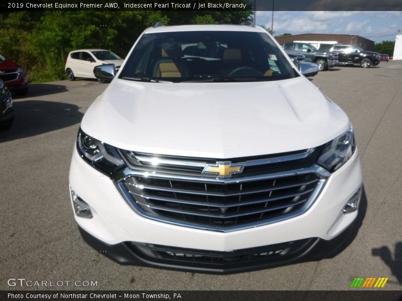 Iridescent Pearl Tricoat / Jet Black/Brandy 2019 Chevrolet Equinox Premier AWD