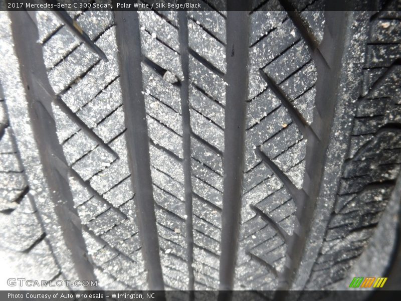 Polar White / Silk Beige/Black 2017 Mercedes-Benz C 300 Sedan