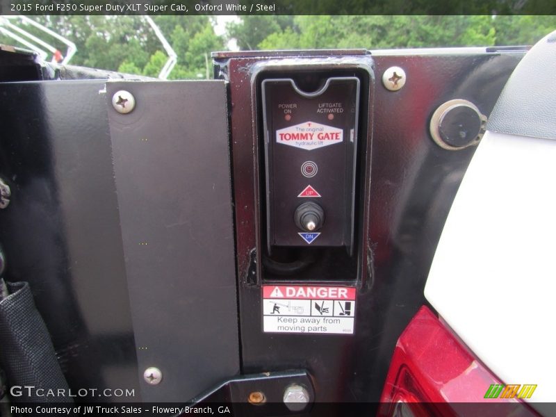 Oxford White / Steel 2015 Ford F250 Super Duty XLT Super Cab