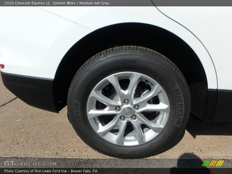 Summit White / Medium Ash Gray 2019 Chevrolet Equinox LS