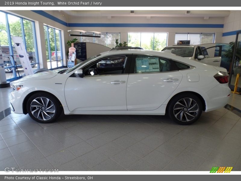 White Orchid Pearl / Ivory 2019 Honda Insight Touring