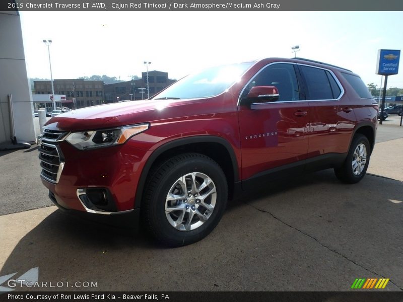 Cajun Red Tintcoat / Dark Atmosphere/Medium Ash Gray 2019 Chevrolet Traverse LT AWD