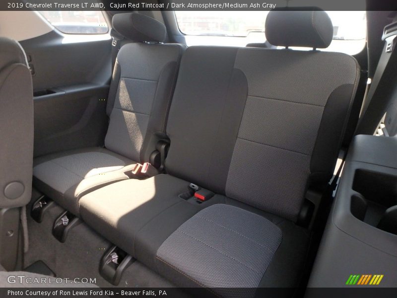 Cajun Red Tintcoat / Dark Atmosphere/Medium Ash Gray 2019 Chevrolet Traverse LT AWD