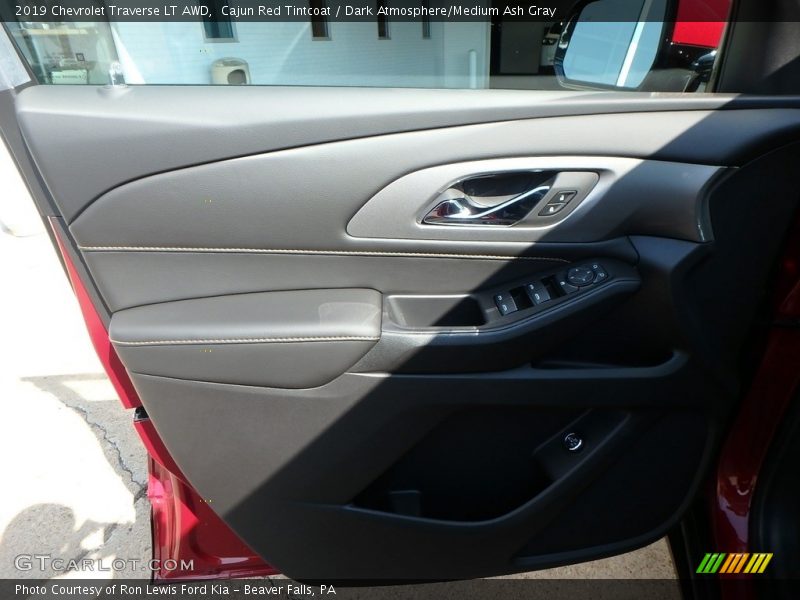 Cajun Red Tintcoat / Dark Atmosphere/Medium Ash Gray 2019 Chevrolet Traverse LT AWD