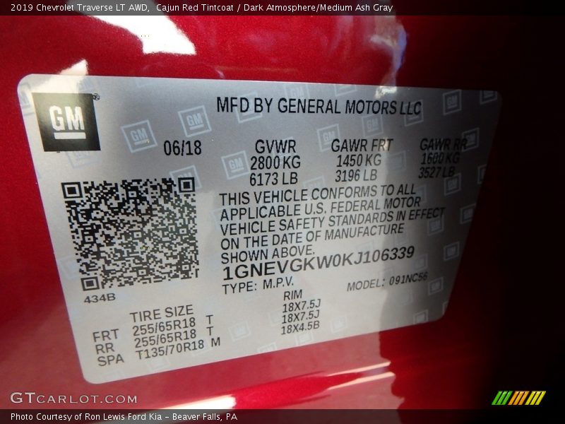 Cajun Red Tintcoat / Dark Atmosphere/Medium Ash Gray 2019 Chevrolet Traverse LT AWD