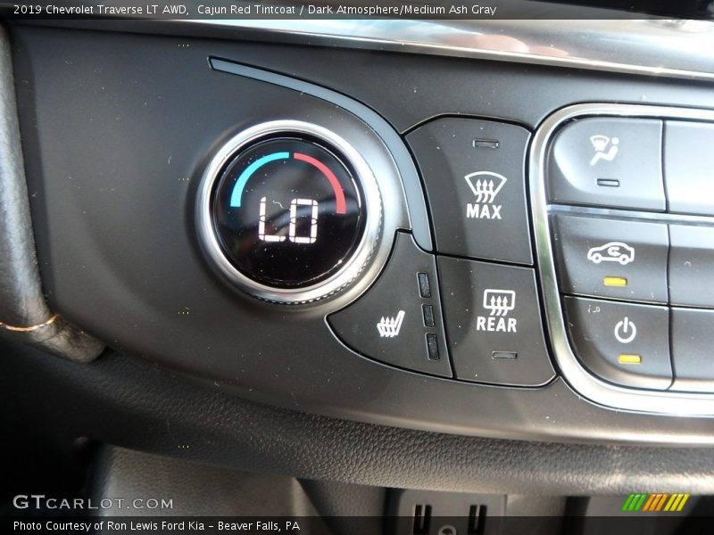 Cajun Red Tintcoat / Dark Atmosphere/Medium Ash Gray 2019 Chevrolet Traverse LT AWD