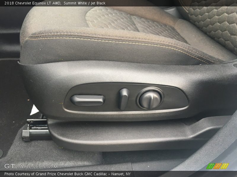 Summit White / Jet Black 2018 Chevrolet Equinox LT AWD