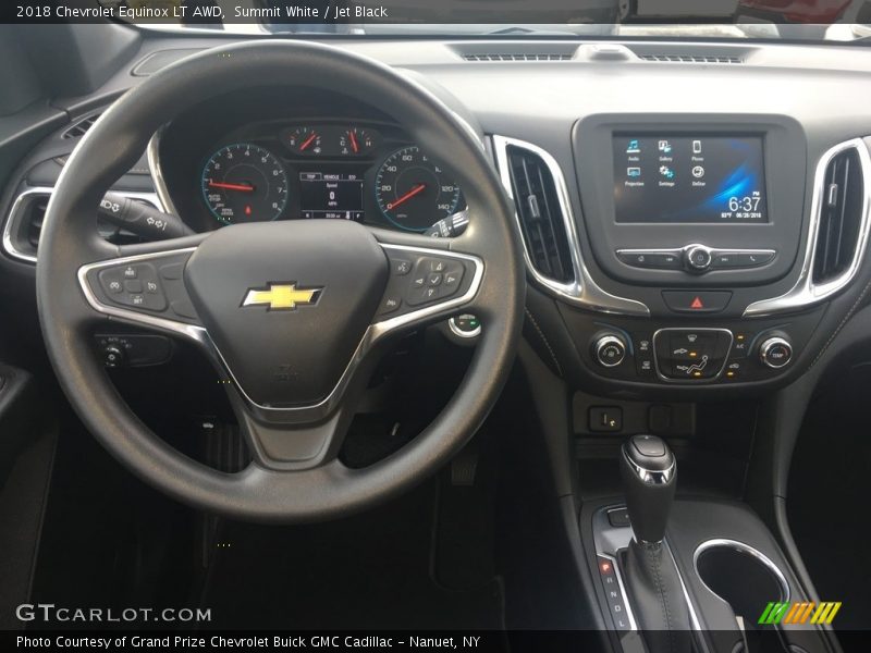 Summit White / Jet Black 2018 Chevrolet Equinox LT AWD