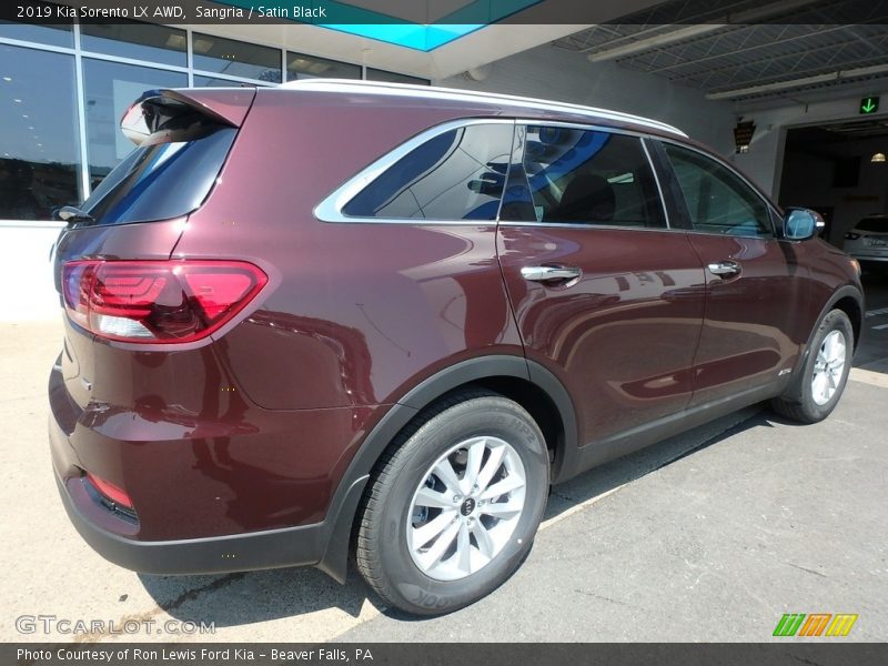 Sangria / Satin Black 2019 Kia Sorento LX AWD