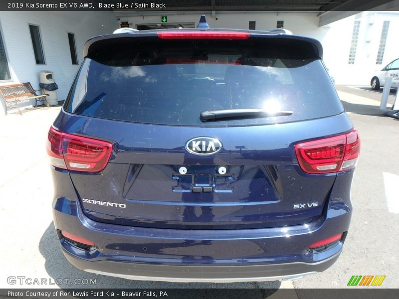 Blaze Blue / Satin Black 2019 Kia Sorento EX V6 AWD