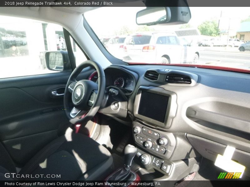 Colorado Red / Black 2018 Jeep Renegade Trailhawk 4x4