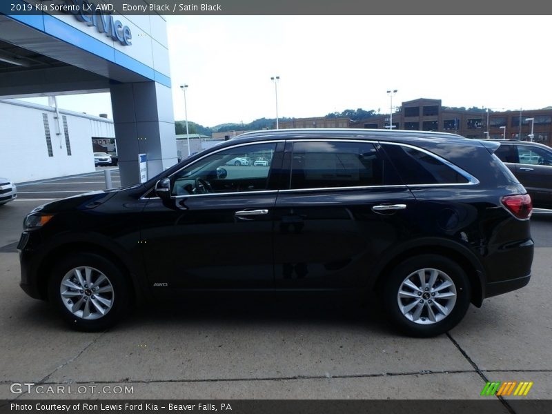 Ebony Black / Satin Black 2019 Kia Sorento LX AWD
