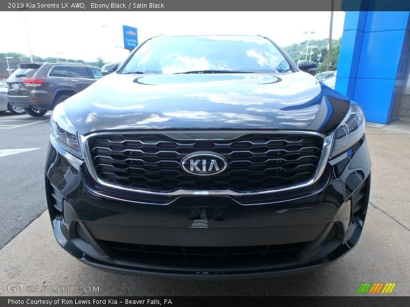 Ebony Black / Satin Black 2019 Kia Sorento LX AWD