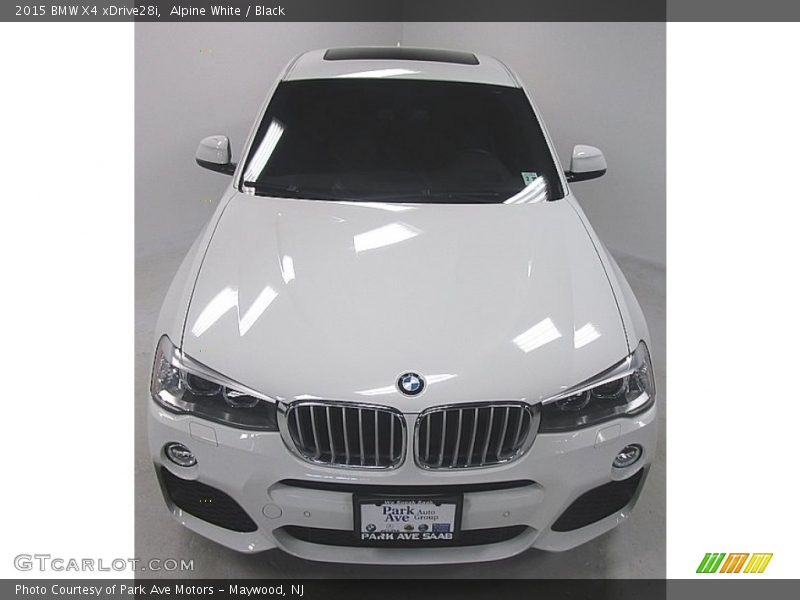 Alpine White / Black 2015 BMW X4 xDrive28i