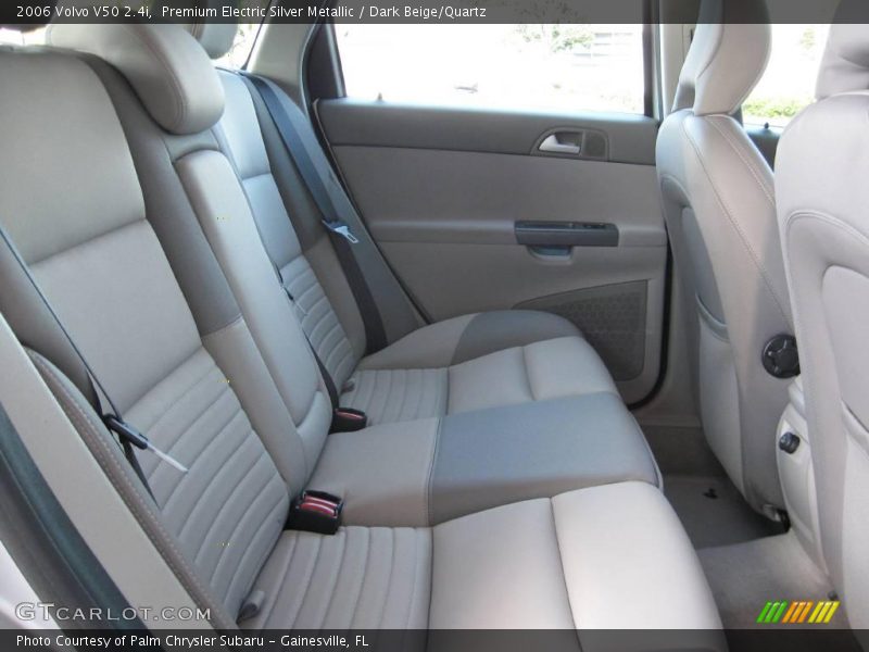 Premium Electric Silver Metallic / Dark Beige/Quartz 2006 Volvo V50 2.4i