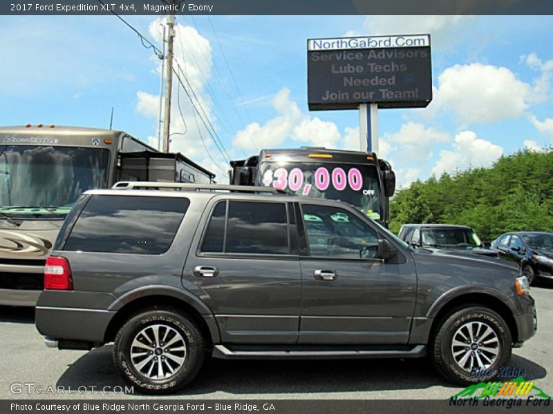 Magnetic / Ebony 2017 Ford Expedition XLT 4x4
