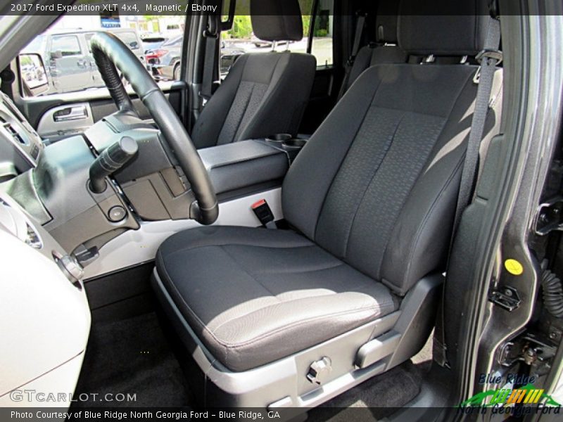 Magnetic / Ebony 2017 Ford Expedition XLT 4x4