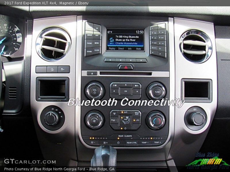Magnetic / Ebony 2017 Ford Expedition XLT 4x4