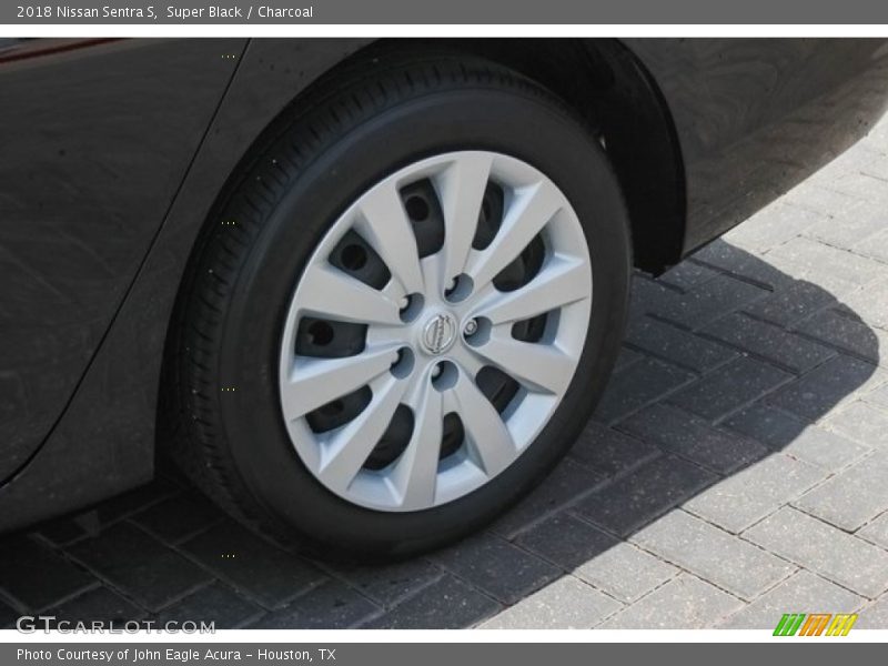 Super Black / Charcoal 2018 Nissan Sentra S