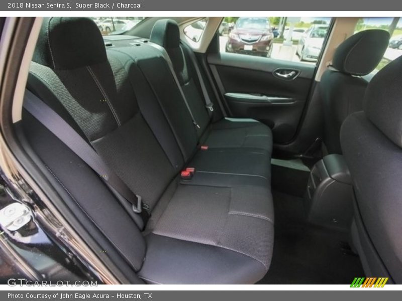 Super Black / Charcoal 2018 Nissan Sentra S