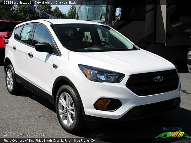 Oxford White / Charcoal Black 2018 Ford Escape S