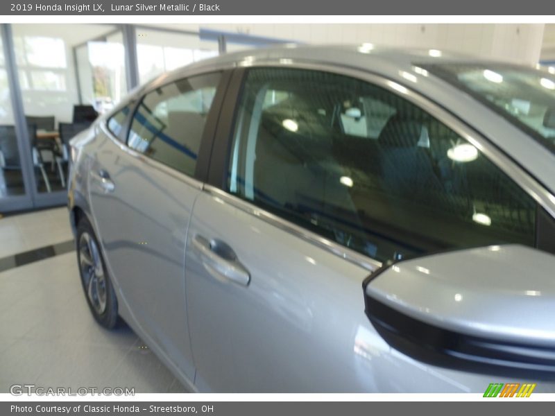 Lunar Silver Metallic / Black 2019 Honda Insight LX