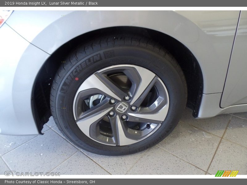 Lunar Silver Metallic / Black 2019 Honda Insight LX