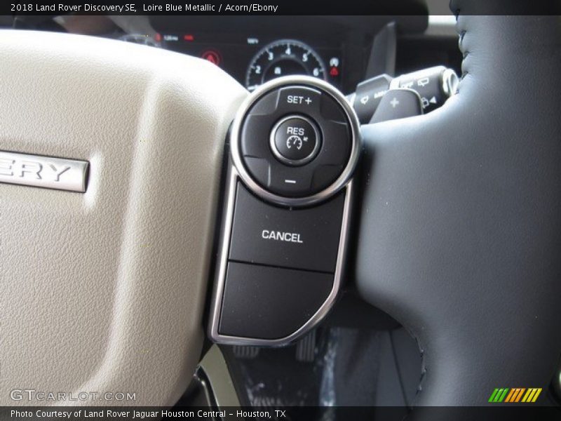 Loire Blue Metallic / Acorn/Ebony 2018 Land Rover Discovery SE