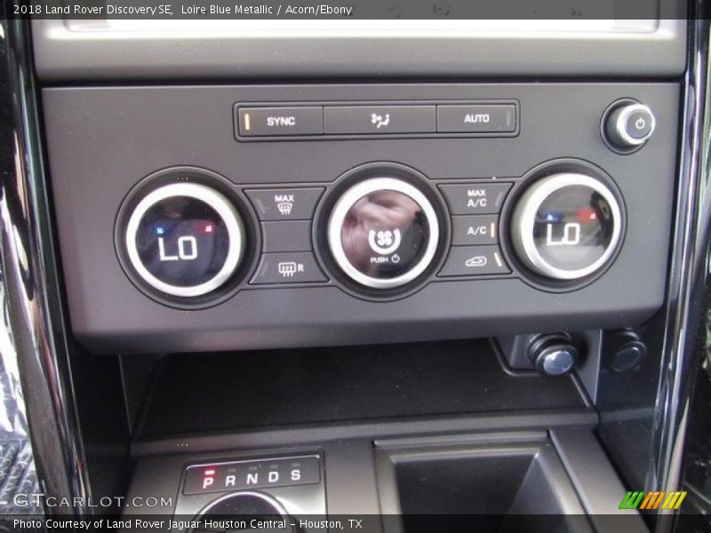 Loire Blue Metallic / Acorn/Ebony 2018 Land Rover Discovery SE