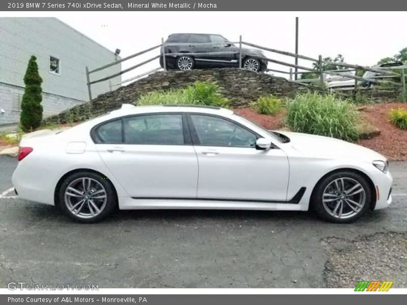 Mineral White Metallic / Mocha 2019 BMW 7 Series 740i xDrive Sedan