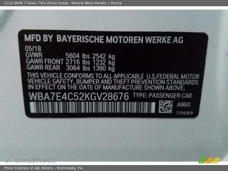 Mineral White Metallic / Mocha 2019 BMW 7 Series 740i xDrive Sedan