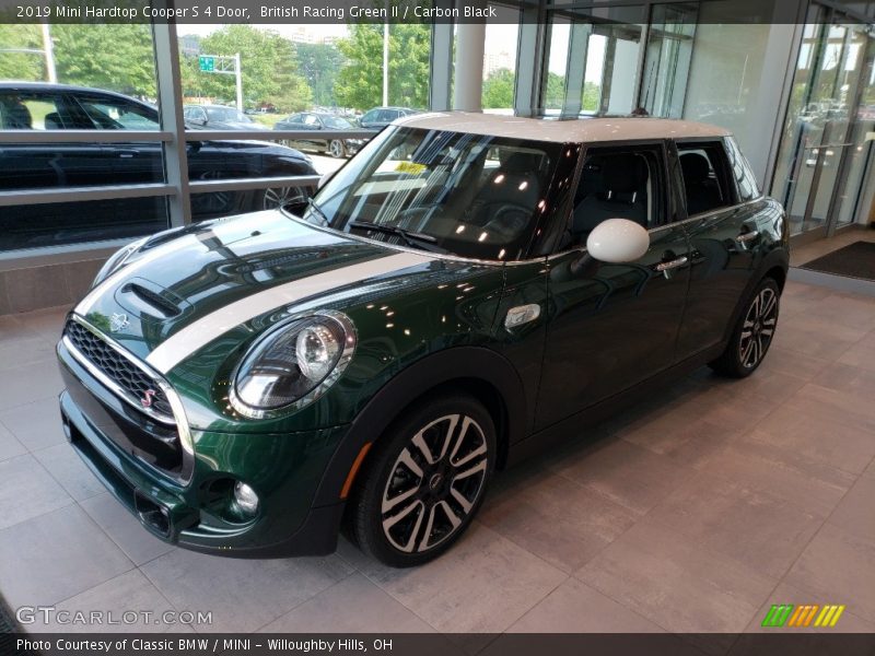 Front 3/4 View of 2019 Hardtop Cooper S 4 Door