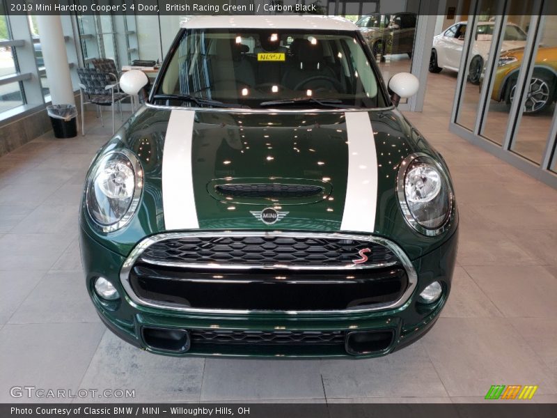 British Racing Green II / Carbon Black 2019 Mini Hardtop Cooper S 4 Door