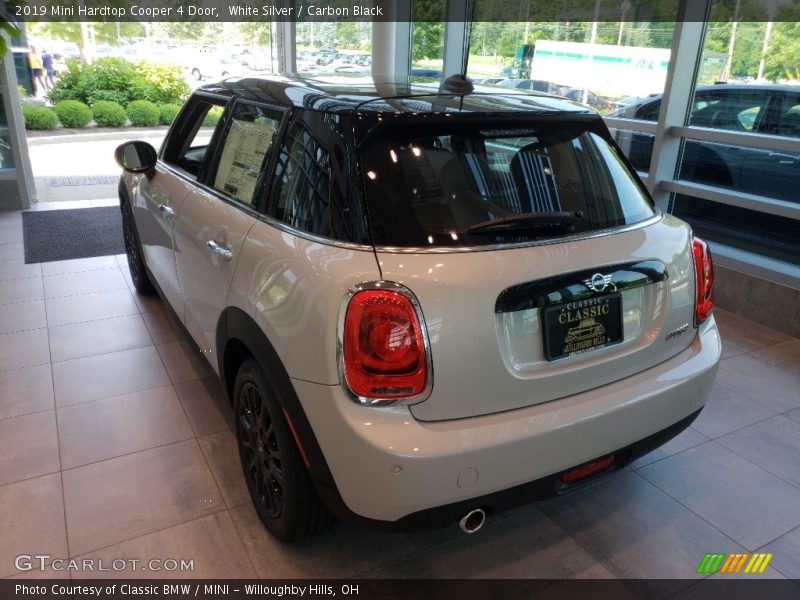 White Silver / Carbon Black 2019 Mini Hardtop Cooper 4 Door