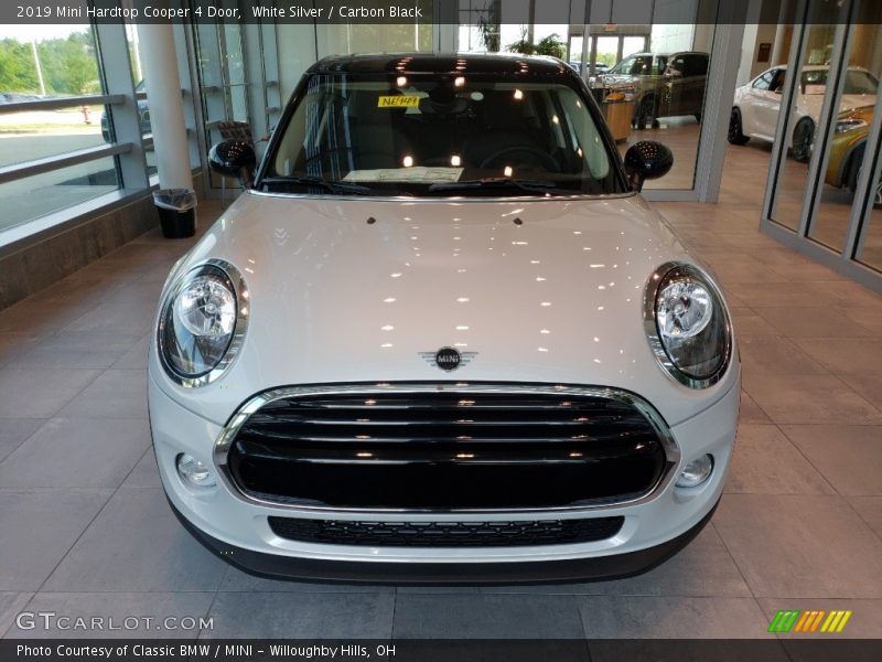 White Silver / Carbon Black 2019 Mini Hardtop Cooper 4 Door