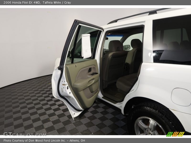 Taffeta White / Gray 2006 Honda Pilot EX 4WD