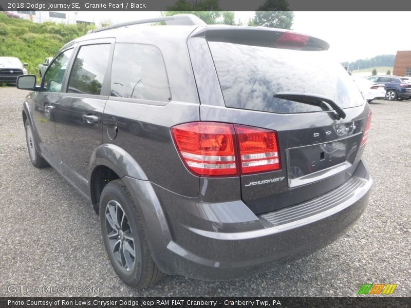 Granite Pearl / Black 2018 Dodge Journey SE