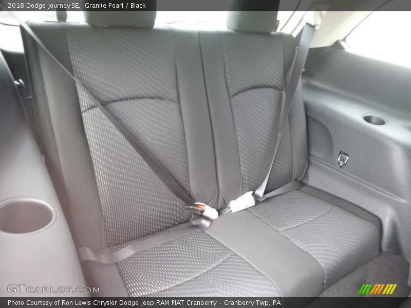 Granite Pearl / Black 2018 Dodge Journey SE