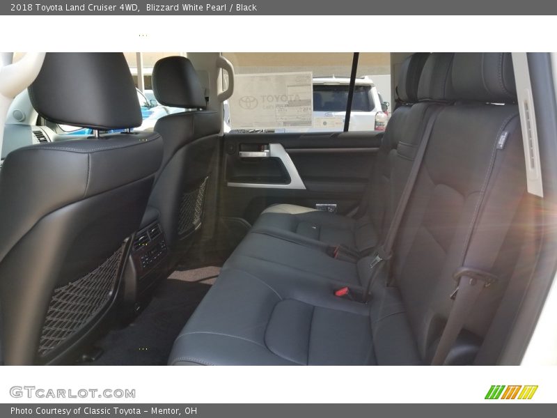 Blizzard White Pearl / Black 2018 Toyota Land Cruiser 4WD