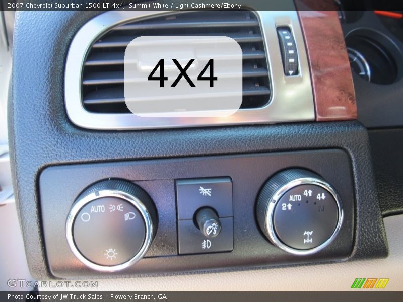 Summit White / Light Cashmere/Ebony 2007 Chevrolet Suburban 1500 LT 4x4