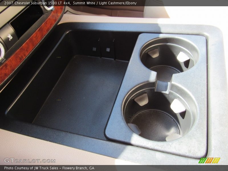 Summit White / Light Cashmere/Ebony 2007 Chevrolet Suburban 1500 LT 4x4