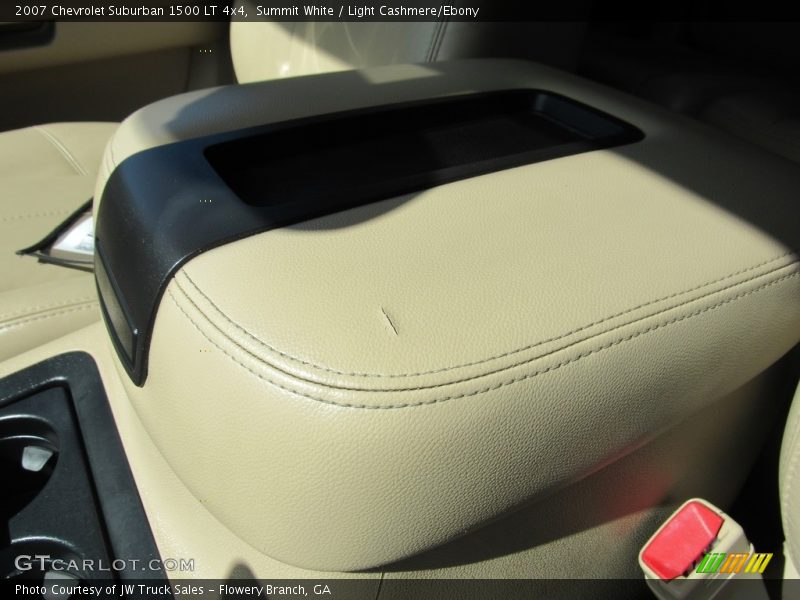 Summit White / Light Cashmere/Ebony 2007 Chevrolet Suburban 1500 LT 4x4